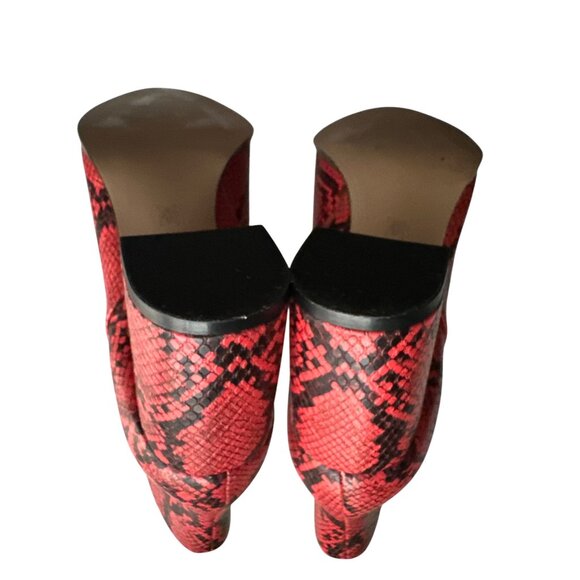 BCBGENERATION Red Snake Print Ankle Boots Block Heels Side Zipper Size 7.5 - Picture 6 of 9
